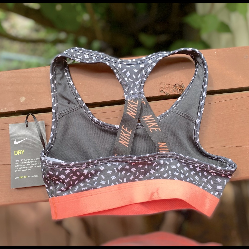 Nike Dry Fit Girls Medium Training Bra